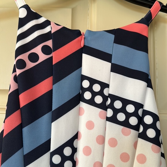 Vince Camuto Dress sz 4 - Picture 4 of 11